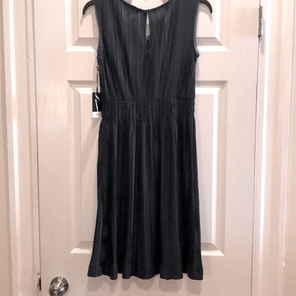 Simply Vera Formal Dress - Picture 4 of 4